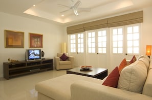 2 Bedrooms Apartment | Living area | LCD TV