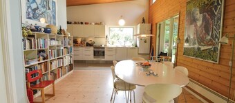 4 bedroom beach front home in Stege
