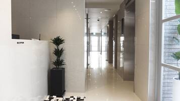 Check-in/check-out kiosk