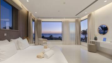 Villa, 5 Bedrooms, Glory Non Smoking | 5 bedrooms, minibar, soundproofing, iron/ironing board