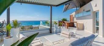 วีโวะ เมาร์ บีชฟร้อนท์ - วิลล่าที่มีวิวทะเล