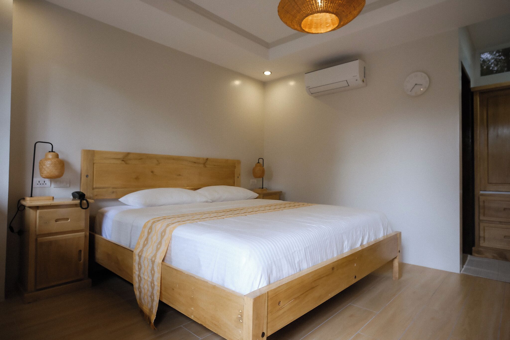 Phòng đôi | Minibar, bàn, màn/rèm cản sáng, truy cập Internet không dây miễn phí 