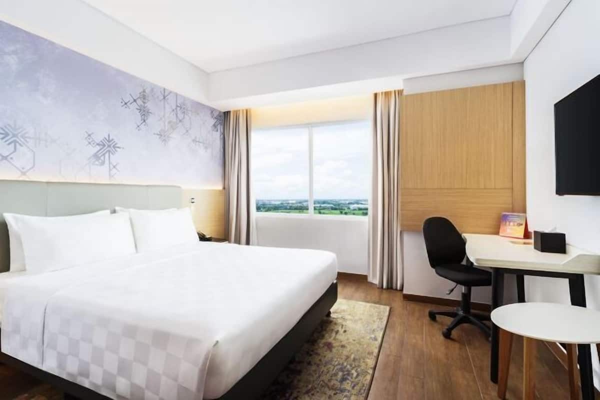 1 slaapkamer, een minibar, een kluis op de kamer, een bureau