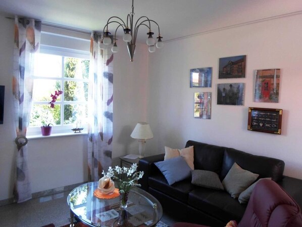 Nicht klassifiziertes Bild, 1 von 36, Schaltfläche