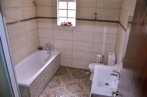 Apartment, 2 Bedrooms | Bathroom
