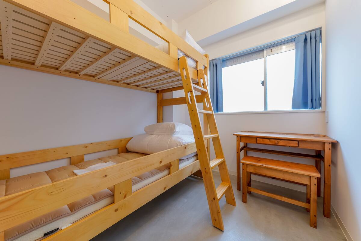 Zweibettzimmer, Gemeinschaftsbad