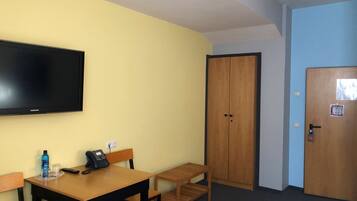 Premium-Doppelzimmer | Zimmersafe, Schreibtisch, Babybetten, kostenloses WLAN