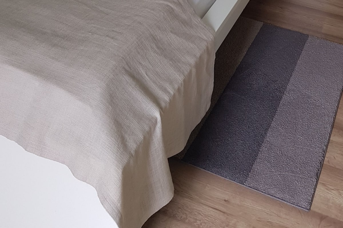 single room | room amenity