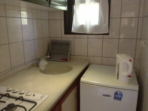 Electric kettle, highchair - Club Mel Holiday Resort (Ortaca)