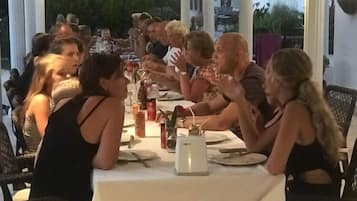 Breakfast, lunch, dinner served; international cuisine