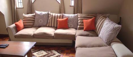 アパートメント 3 ベッドルーム | リビングルーム | スマートテレビ