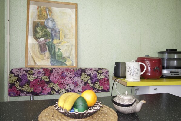 아파트, 침실 2개 | 전용 주방 | 냉장고, 전자레인지, 쿡탑, 전기 주전자