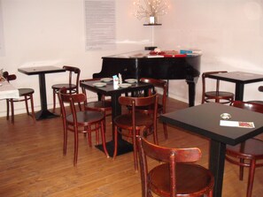 Free daily buffet breakfast - B&B Lo Straniero (Rivello)
