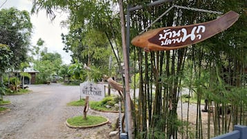 外部細節