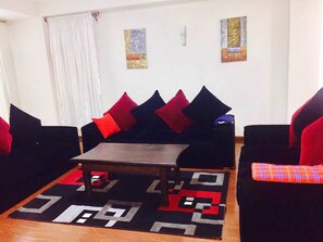 Apartment, 2 Bedrooms | Living room