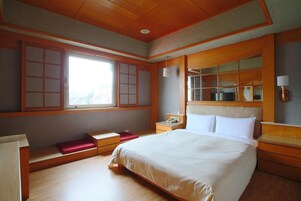 Desk, free WiFi, bed sheets