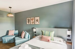 Vierbettzimmer | Zimmersafe, individuell dekoriert, individuell eingerichtet