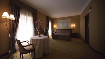Luxury Suite | 1 bedroom, minibar, in-room safe, individually decorated