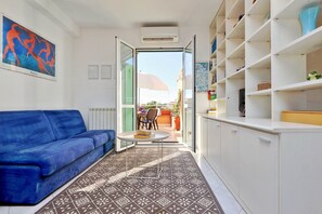 Living area - Rome Accommodation - Celimontana (Rome)