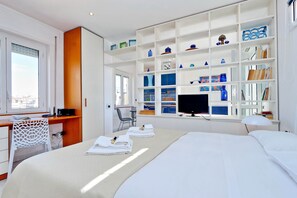 Apartment | 1 Schlafzimmer, Schreibtisch, laptopgeeigneter Arbeitsplatz