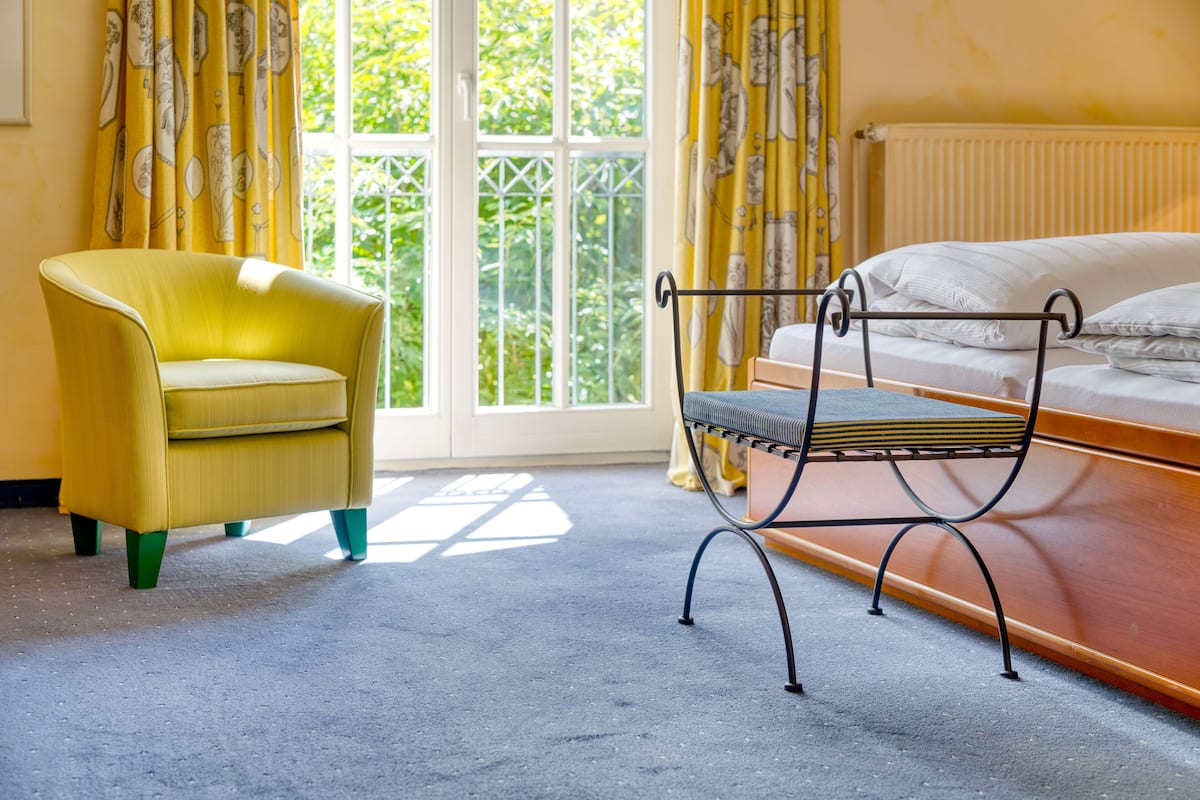 standard double room | hypo-allergenic bedding, in-room safe, desk, laptop workspace