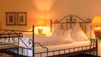 Superior-Doppelzimmer | Allergikerbettwaren, Zimmersafe, Schreibtisch