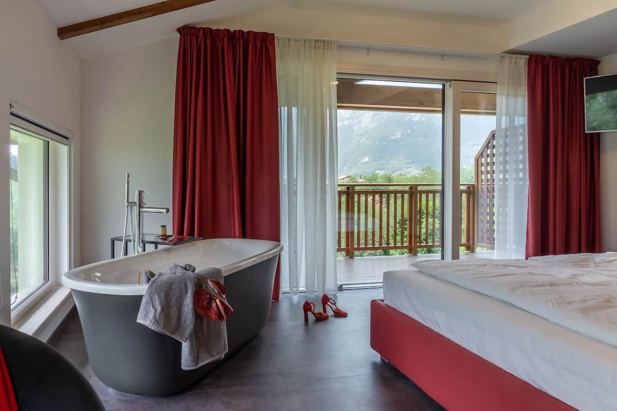 Deluxe kamer | 1 slaapkamer, luxe beddengoed, donzen dekbedden, een minibar