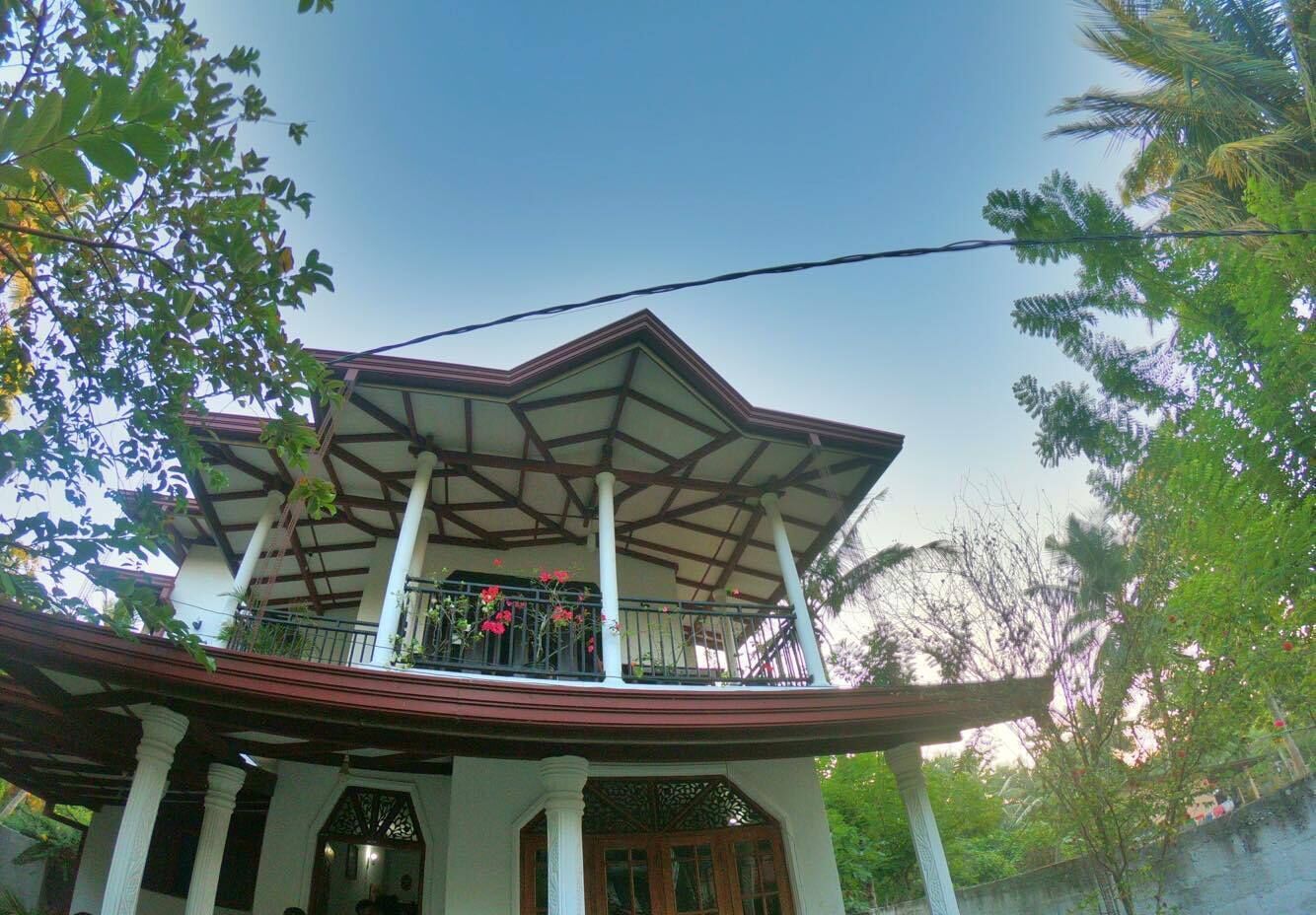 Fachada de la propiedad