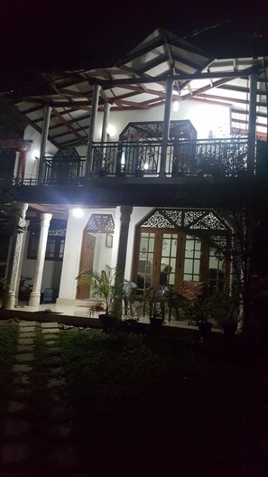 Exterior - DiNi Galle (Galle)
