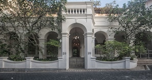 Property entrance - 20 Middle Street (Galle)