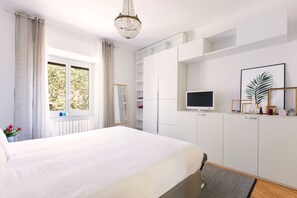 Apartment, 3 Bedrooms | 3 bedrooms, desk, travel crib, free WiFi - ROMAC - Gianicolo (Rome)
