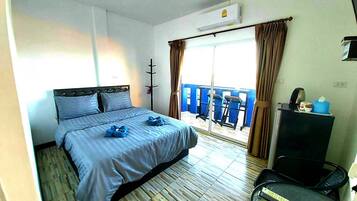 Standard Room, Sea View | Rollaway beds, free WiFi