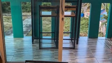Phòng Deluxe, quang cảnh biển | Giường gấp/giường phụ (phụ phí), truy cập Internet không dây miễn phí