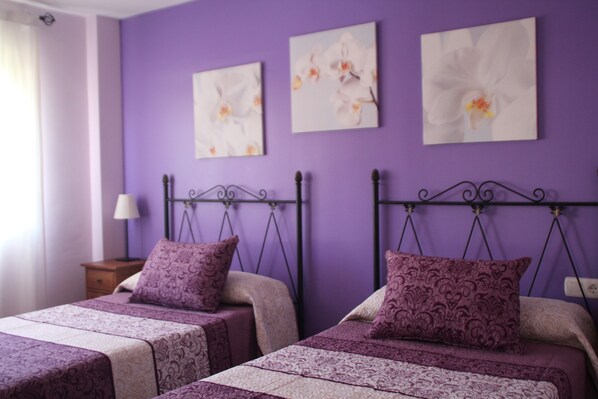 Habitación doble | Sistema de insonorización, wifi gratis, ropa de cama