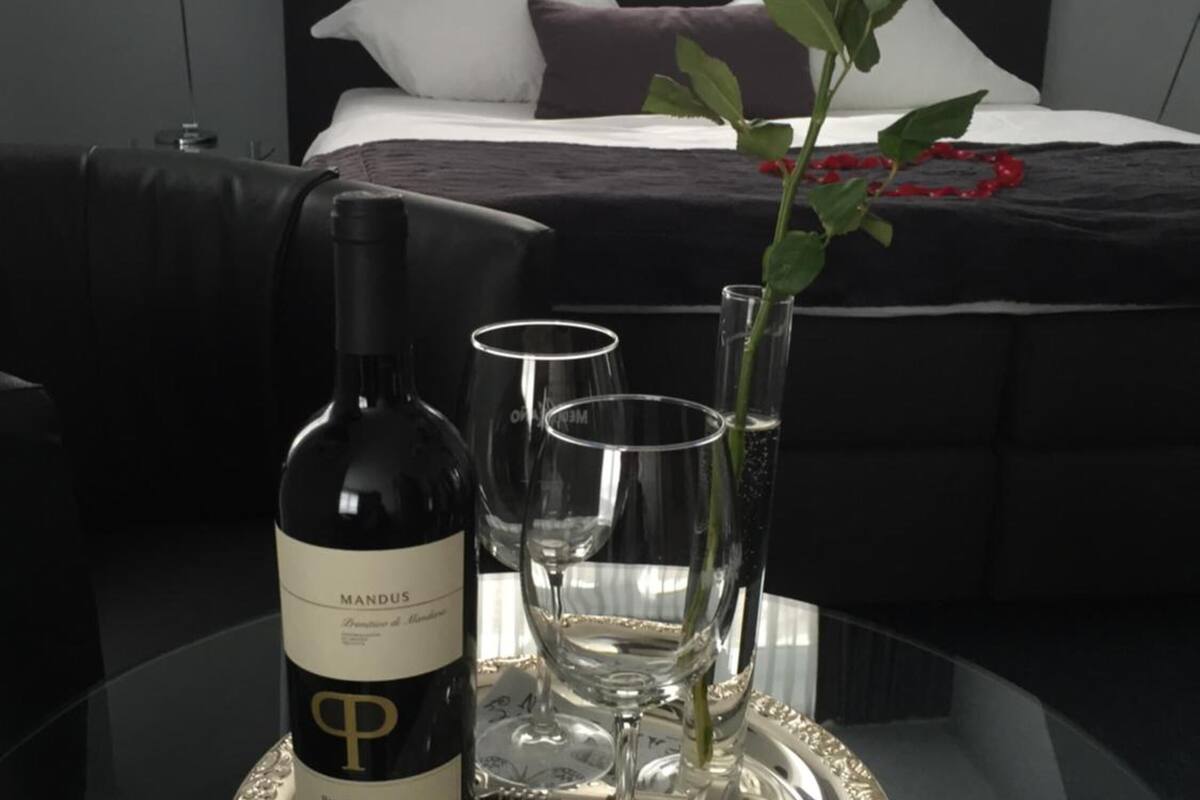 in-room safe, iron/ironing board, cots/infant beds, free wifi