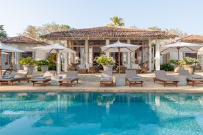 Grand Villa, 4 Bedrooms, Sea View - Habaraduwa House (Koggala)