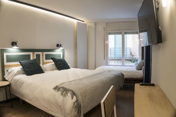 Family Triple Room | Premium bedding, down duvets, memory-foam beds, desk