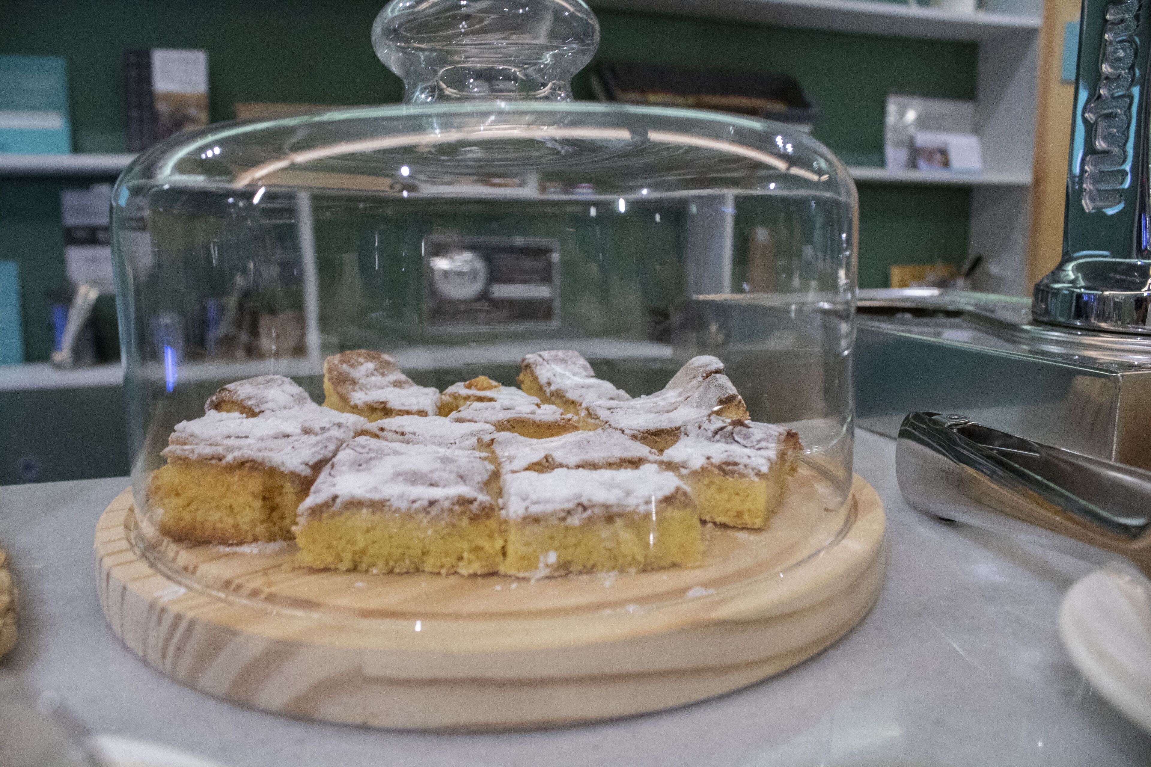 daily buffet breakfast (eur 7.50 per person)