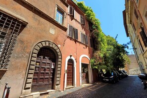 Ingresso della struttura