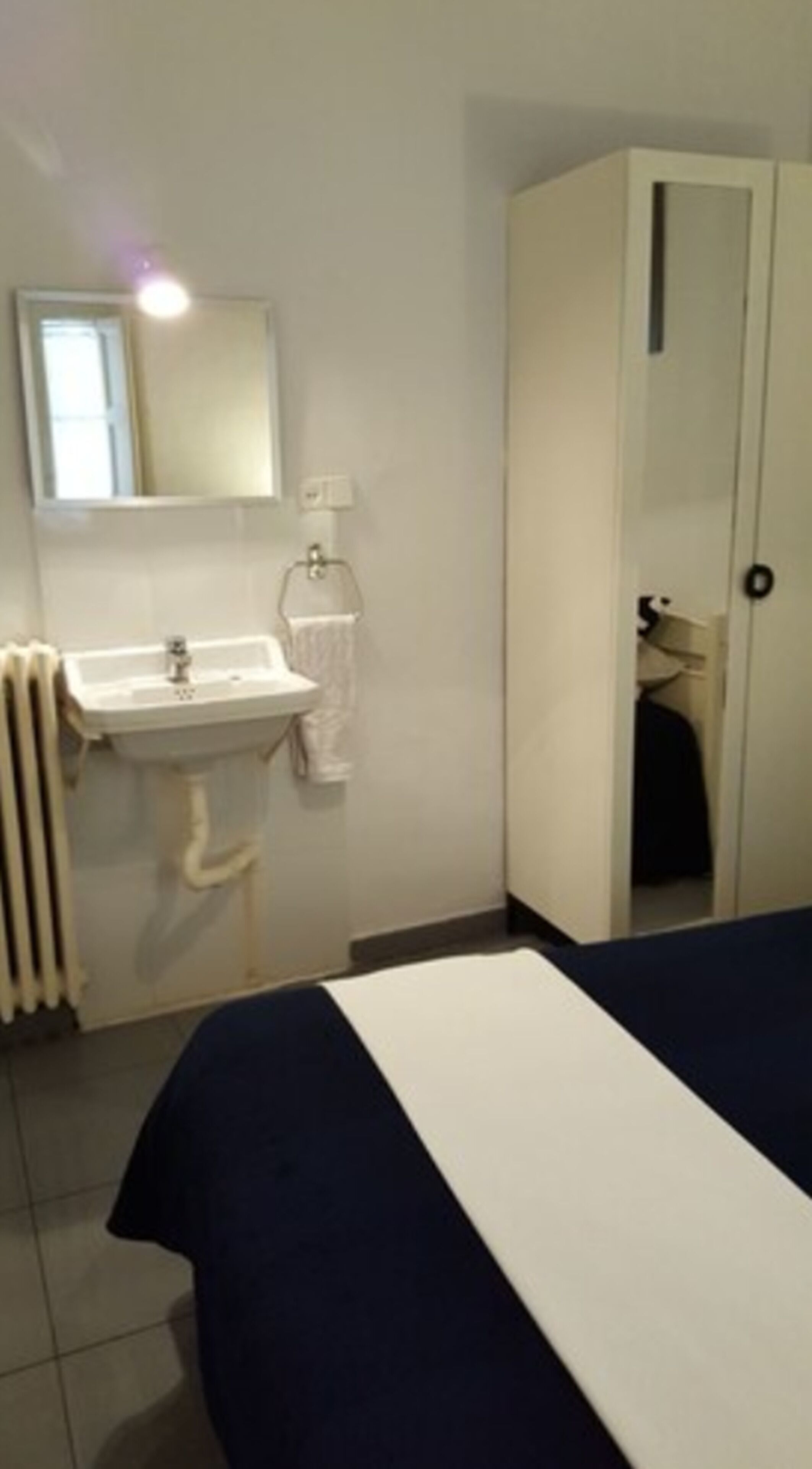 Photo - Ella Hostel Boqueria