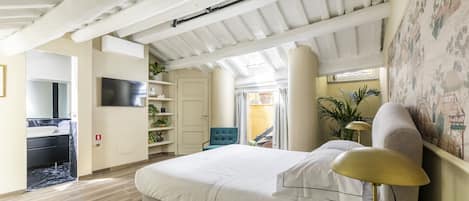 Appartamento, 5 camere da letto, terrazzo, edificio separato | 6 camere, postazione laptop, ferro/asse da stiro