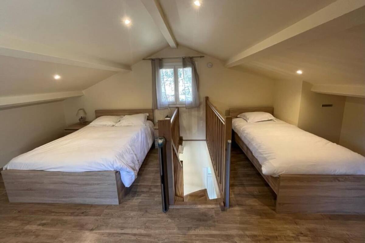 Deluxe Villa, Balcony, Mountain View | In-room safe, blackout drapes, soundproofing, iron/ironing board