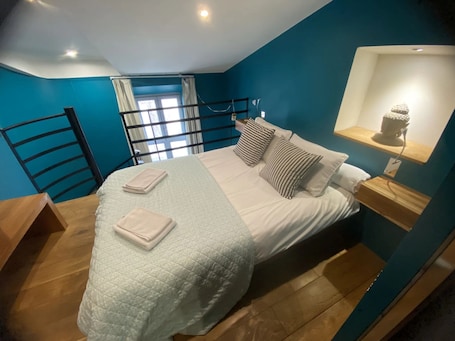 Standard Apartment | 1 bedroom, individually decorated, individually furnished, desk. L'Ajoucadou