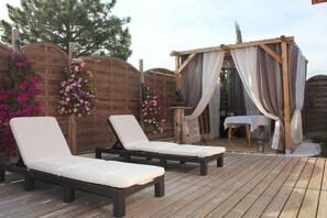 Villa Familiale, 3 chambres | Terrasse/Patio