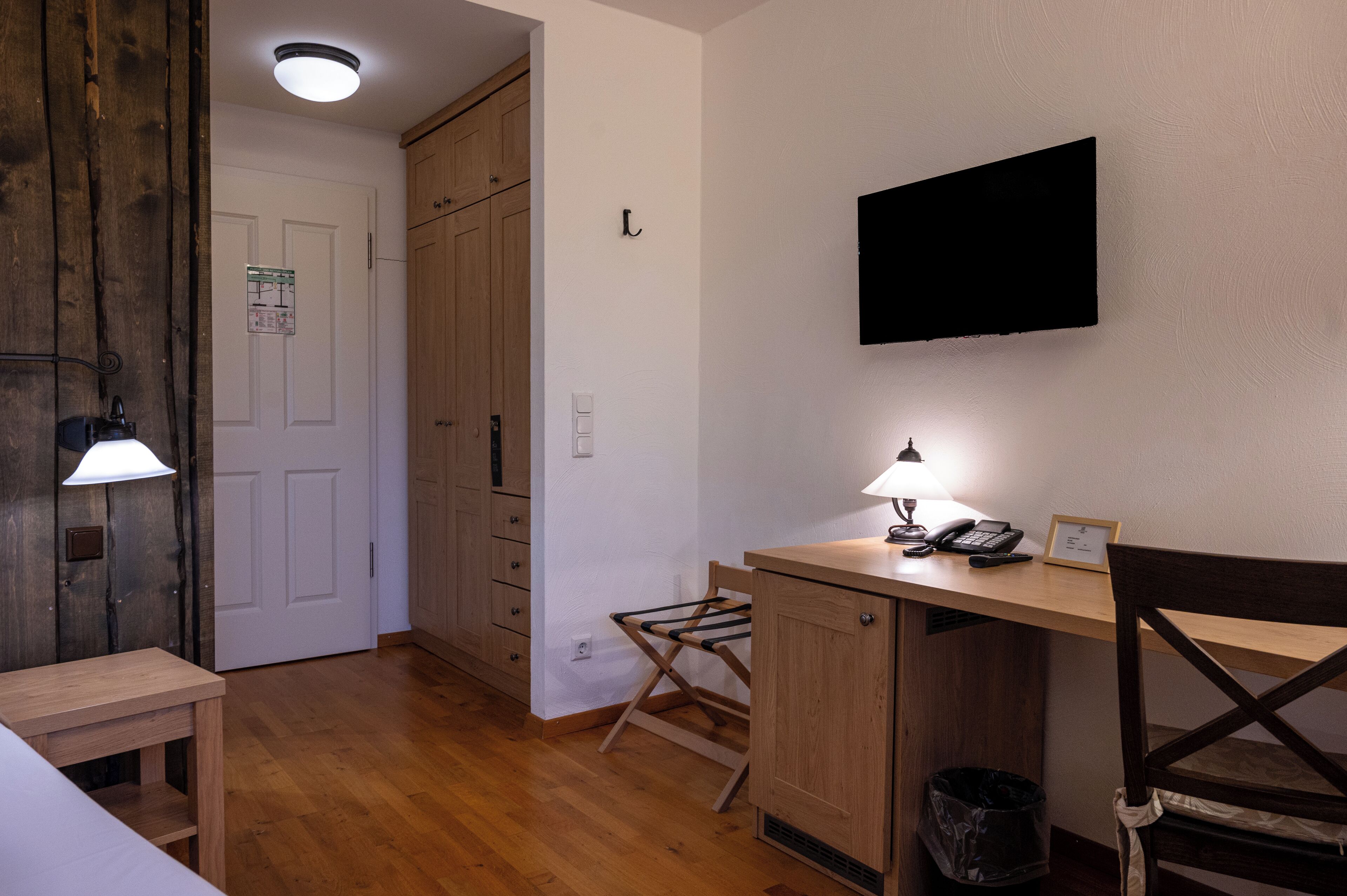 in-room safe, individually decorated, individually furnished, desk