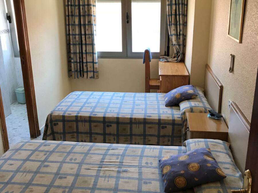 Lits bébé (gratuits), lits pliants/supplémentaires, Wi-Fi gratuit