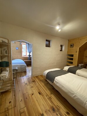 Room - Auberge de la Foret (Auris)