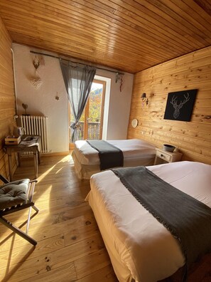 Room - Auberge de la Foret (Auris)