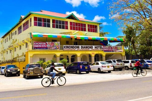 ทางเข้าที่พัก