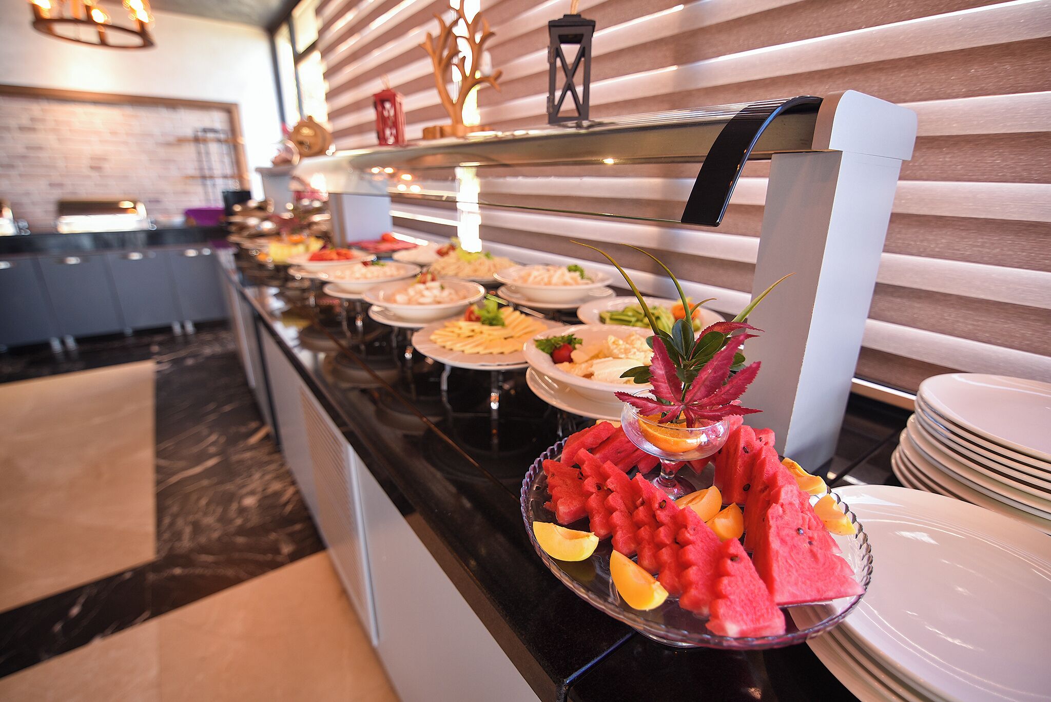 Desayuno buffet (EUR 10 por persona) 